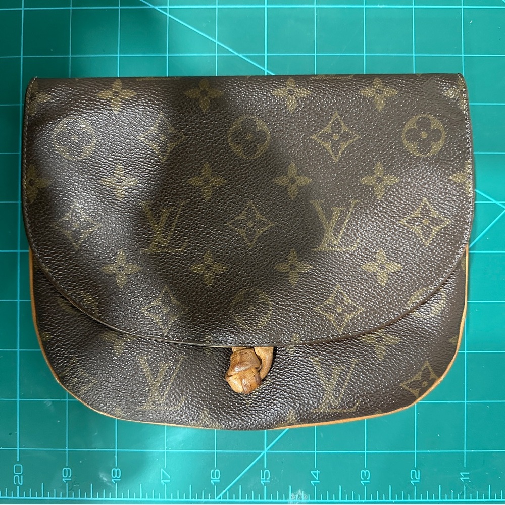 Louis Vuitton Brown Monogram Clutch - Picture 8 of 8